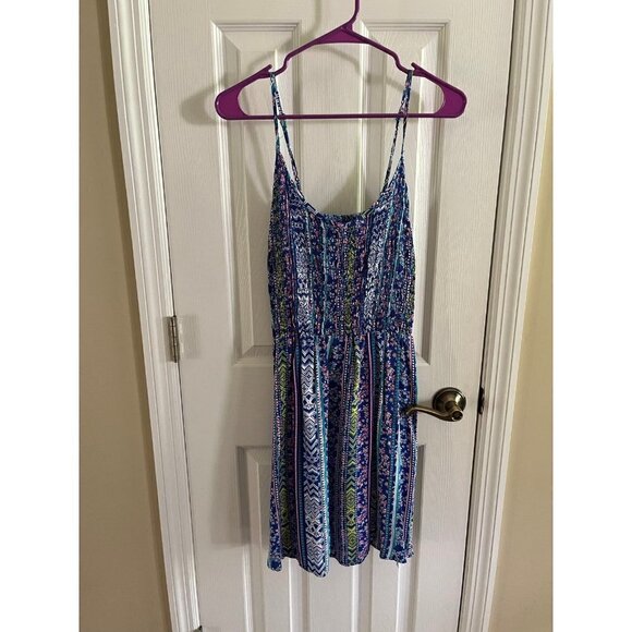 Dress - Picture 1 of 3